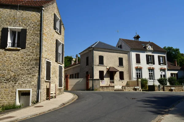 Rueil, Seraincourt, Γαλλία - Αυγούστου 2018 6: γραφικό χωριό — Φωτογραφία Αρχείου