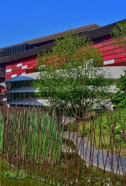 París; Francia - 21 de mayo de 2017: museo quai branly — Foto de Stock