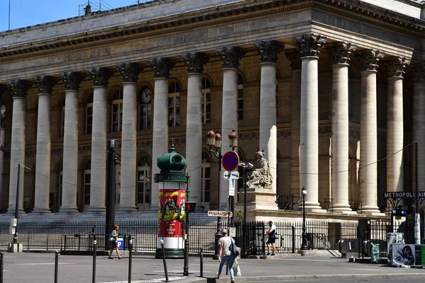 Paris; Fransa - 2 Nisan 2017: Place de la Bourse — Stok fotoğraf