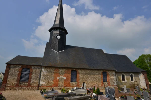 Auzouville sur Ry, France - may 13 2016 : village centre — Stock Photo, Image