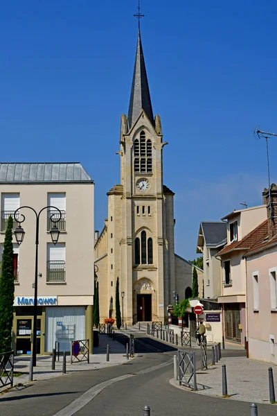 Les Mureaux; Francia - 8 maggio 2018: centro città — Foto Stock