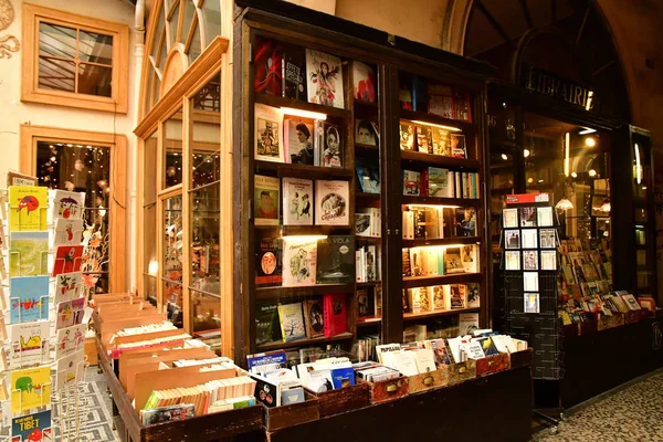 Paris; France - april 2 2017 : the Galerie Vivienne — Stock Photo, Image