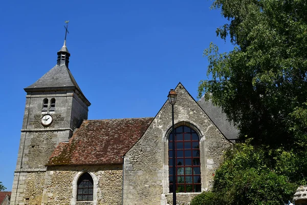 Dampsmesnil, Vexin sur Epte, Frankrijk - 19 juni 2018: pittoresk — Stockfoto