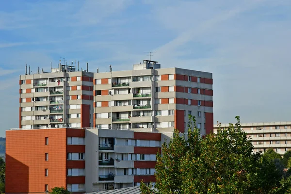 Les Mureaux; Francie - květen 8 2018: centrum města — Stock fotografie