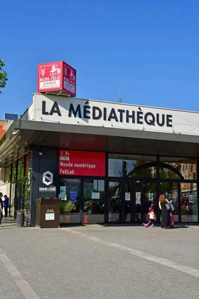 Les Mureaux; France - may 8 2018 : multimedia library — Stok fotoğraf