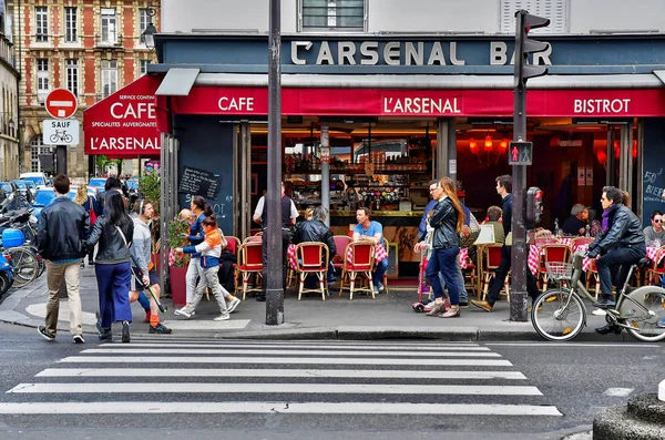 Paris; Frankreich - 2. April 2017: Le Marais-Viertel — Stockfoto