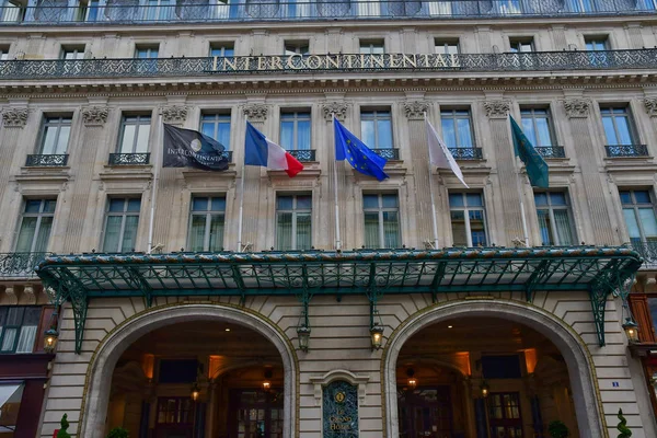 Paris Francja-kwiecień 2 2017: Hotel InterContinental — Zdjęcie stockowe