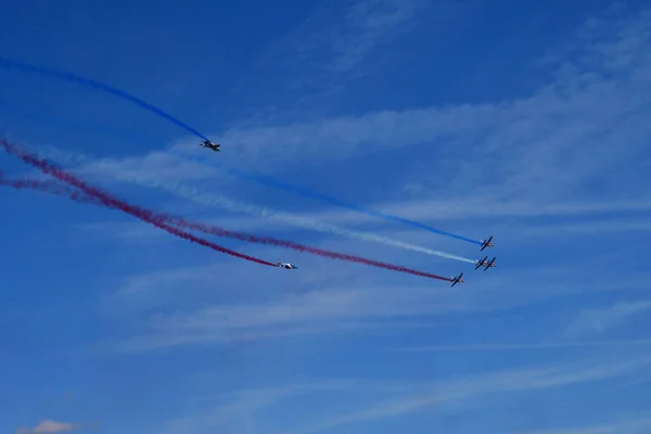 Вернёй-сюр-Сен; Франция - 8 сентября 2018 года: Patrouille de Fr — стоковое фото