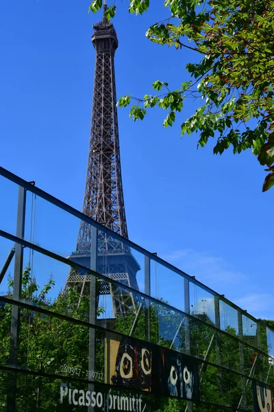 Paris; Fransa - 21 Mayıs 2017: quai branly museum — Stok fotoğraf