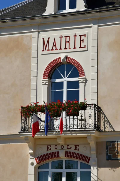 Longuesse, France - august 6 2018 : picturesque village in summe — Stock Photo, Image