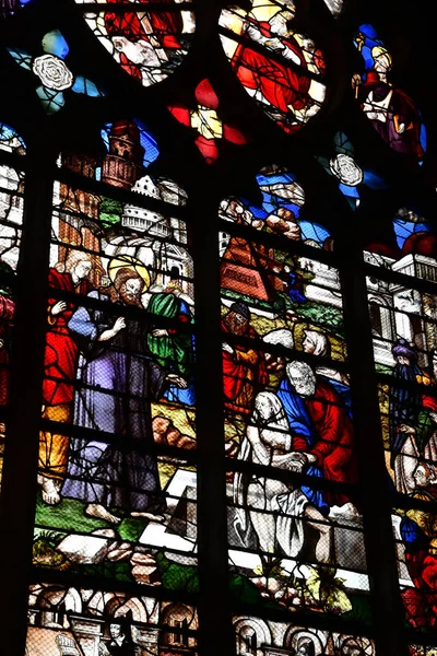 Pont de l Arche; Francia - 30 de marzo de 2017: la iglesia — Foto de Stock