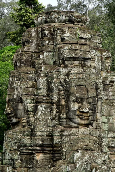 Siem Reap; Reino de Camboya - 24 de agosto de 2018: Angkor Bayon —  Fotos de Stock