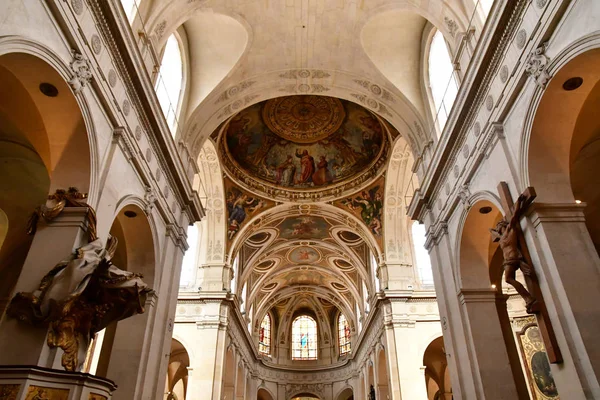 Paříži Francie-duben 2 2018: kostel svatého Rocha — Stock fotografie