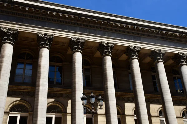 París; Francia - 2 de abril de 2017: Place de la Bourse — Foto de Stock