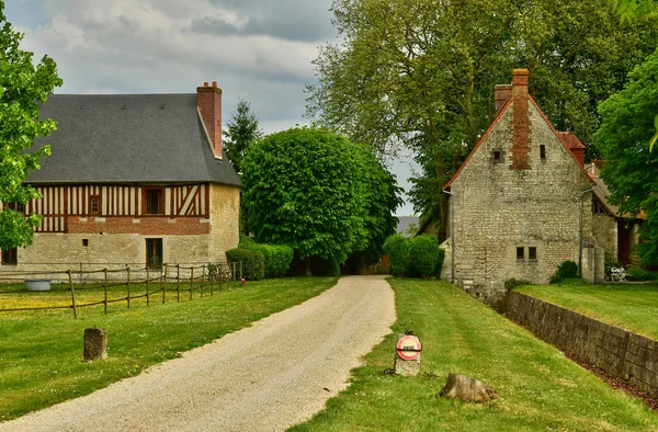 Santo maurice d etelan; Francia - 11 maggio 2017: pittoresco vill — Foto Stock