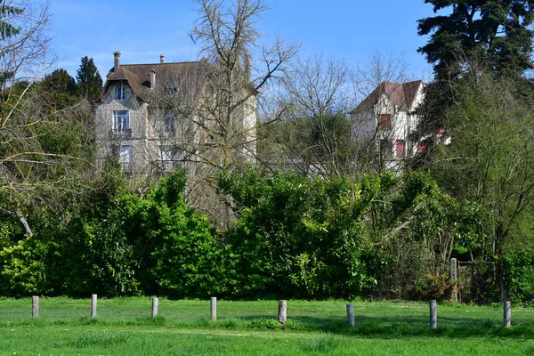 Vetheuil, France - 16 mars 2017 : centre du village — Photo