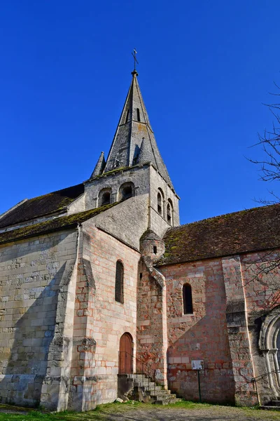 Gaillon sur Moncient; France - may 27 2018 : picturesque village — Stock Photo, Image