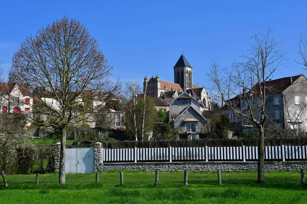 Vetheuil, Franciaország - március 16 2017: falu központjától — Stock Fotó