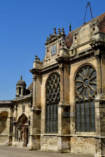 Magny en Vexin, France - augusti 8 2018: centrum — Stockfoto