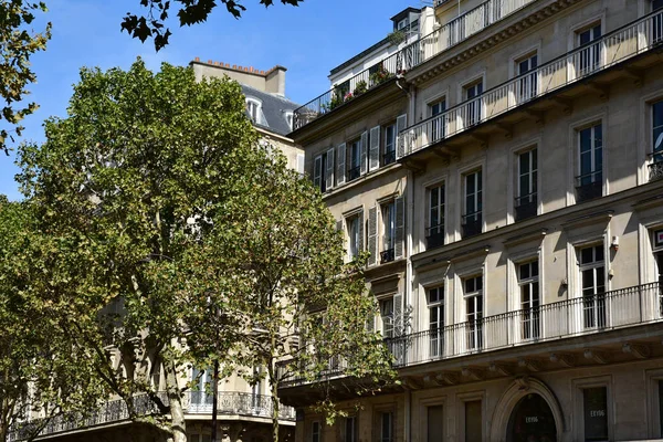 Paris; France - april 2 2018 : rue Tronchet — 스톡 사진