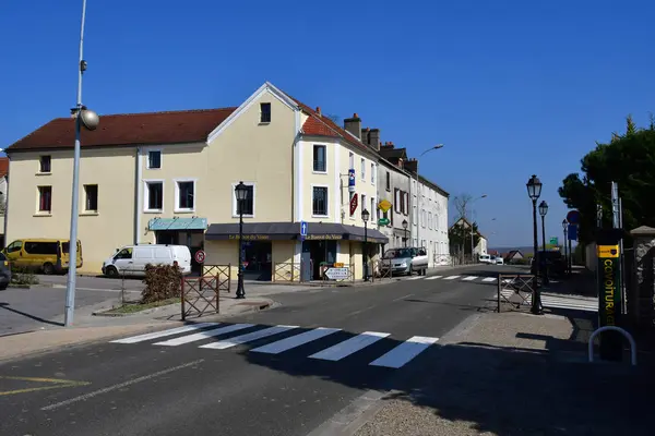 Drocourt；France - mach 17 2017：village centre — 图库照片