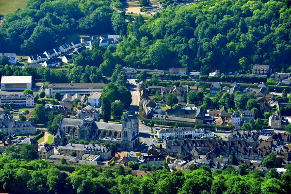 Les Andelys, France - july 7 2017 : aerial picture of the town — Stock Photo, Image