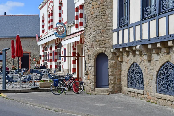 Piriac sur Mer, Francia - 14 aprile 2017: il pittoresco villaggio — Foto Stock