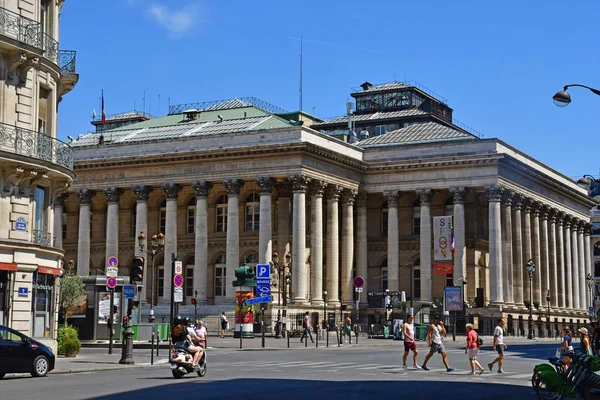 Paříž; Francie - duben 2 2017: Place de la Bourse — Stock fotografie