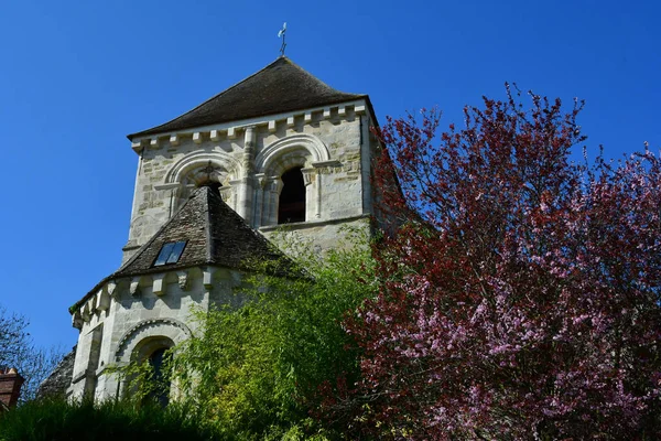 Fontenay Saint Père; Francja - 23 marca 2017 r.: centrum wsi — Zdjęcie stockowe