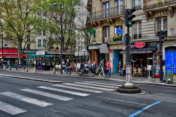 Parijs; Frankrijk - april 2 2017: Rivoli straat — Stockfoto