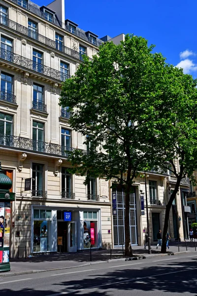 Paris; França - 2 de abril de 2017: boulevard des Capucines — Fotografia de Stock