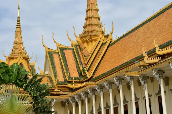 Phnom Penh; Regno di Cambogia - 20 agosto 2018: Palazzo Reale — Foto Stock