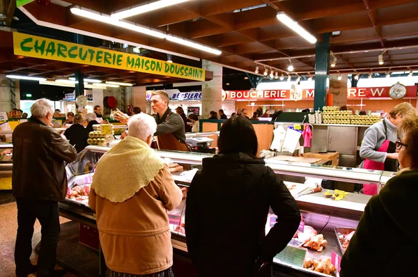 Poissy; Frankreich - 7. April 2019: Markt — Stockfoto