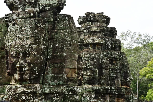 Siem Reap; Kingdom of Cambodia - august 24 2018 : Angkor Bayon t — Stock Photo, Image