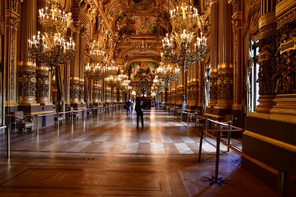 Paris; France - august 4 2018 : Grand Foyer of the Opera de Par — Stock Photo, Image