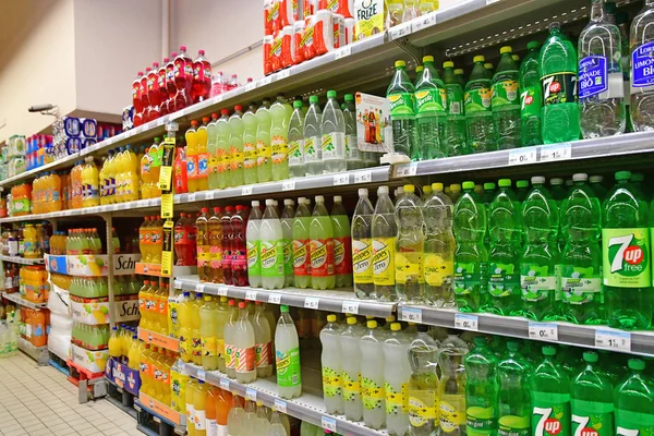 Paris, France - july 9 2018 : supermarket — Stock Photo, Image