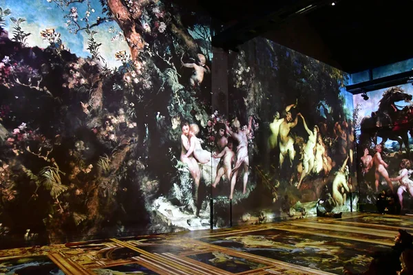 Paris; Frankreich - 30. November 2018: das atelier des lumieres, lig — Stockfoto