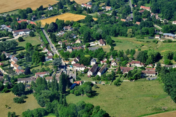 Villers en Arthies, Francia - 7 de julio de 2017: foto aérea de la — Foto de Stock