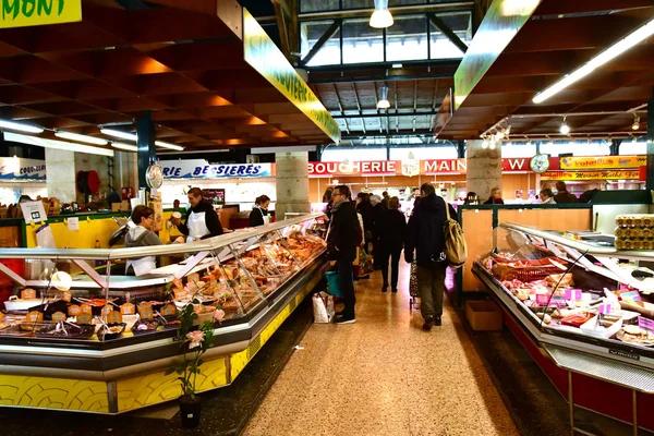 Poissy; França - 7 de abril de 2019: mercado — Fotografia de Stock