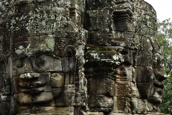 Siem Reap; Reino de Camboya - 24 de agosto de 2018: Angkor Bayon —  Fotos de Stock