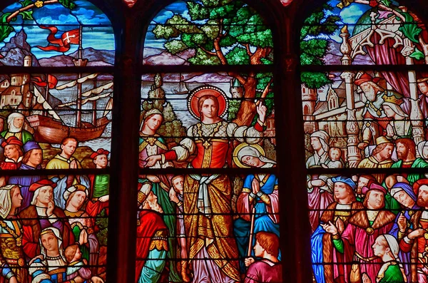 París; Francia - 2 de abril de 2017: la iglesia de San Severín — Foto de Stock