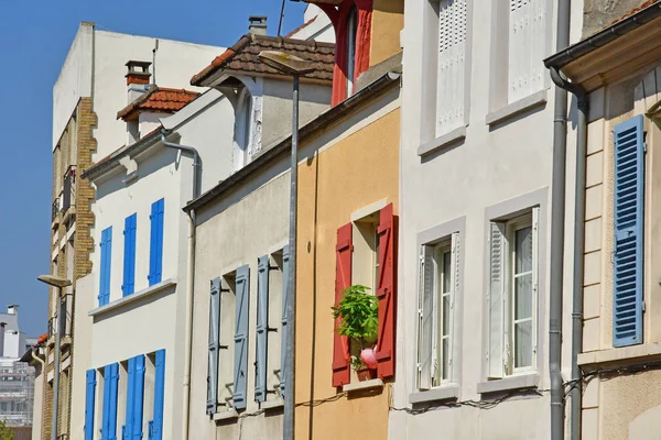 Poissy, France - april 11 2019 : the picturesque city — Stock Photo, Image