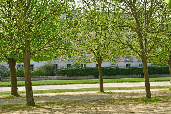 Saint Germain en Laye; França - 18 de abril de 2019: parque do castelo — Fotografia de Stock