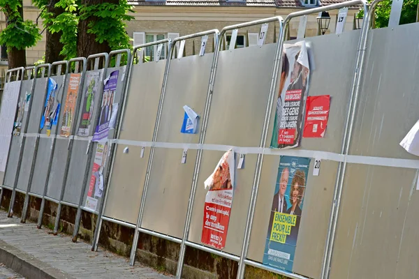 Виньи, Франция - 24 мая 2019 года: избирательный знак — стоковое фото