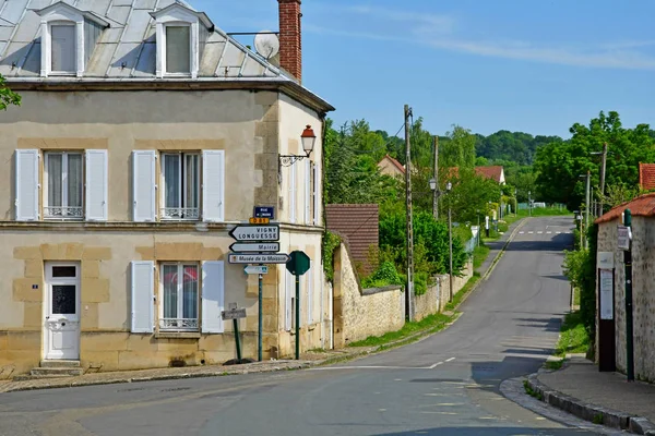 Sagy, Frankrijk-mei 24 2019: dorpscentrum — Stockfoto
