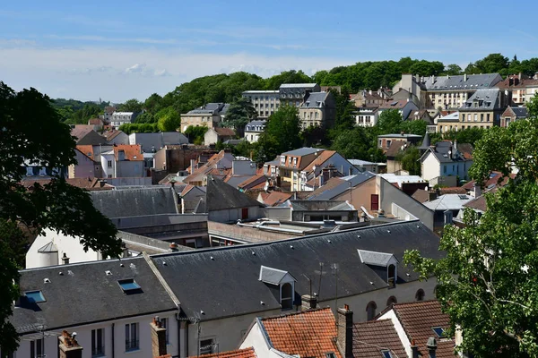 Pontoise, Frankrike-juni 2 2019: historisk stad — Stockfoto