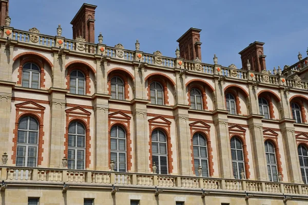 Saint Germain en Laye; France - april 18 2019 : castle — Stock Photo, Image