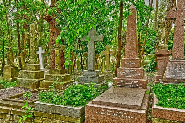 Londyn, Anglia-maj 6 2019: cmentarz Highgate — Zdjęcie stockowe