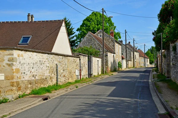 Sagy, Francia - 24 de mayo de 2019: centro del pueblo — Foto de Stock