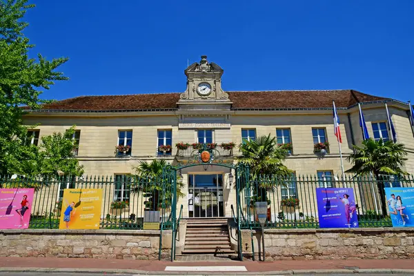 Pontoise, Francia - 2 giugno 2019: municipio — Foto Stock